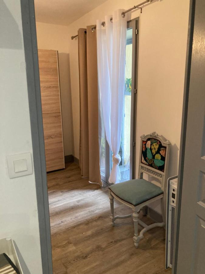 Bienvenue Chez Marie Pierre Apartment Олорон-Сен-Мари Екстериор снимка